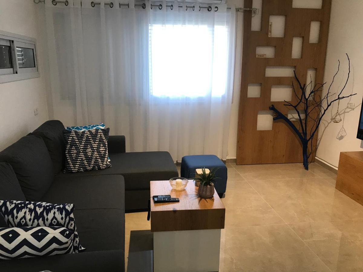 Queen Of The Dead Sea By Crown Neve Zohar Exterior photo